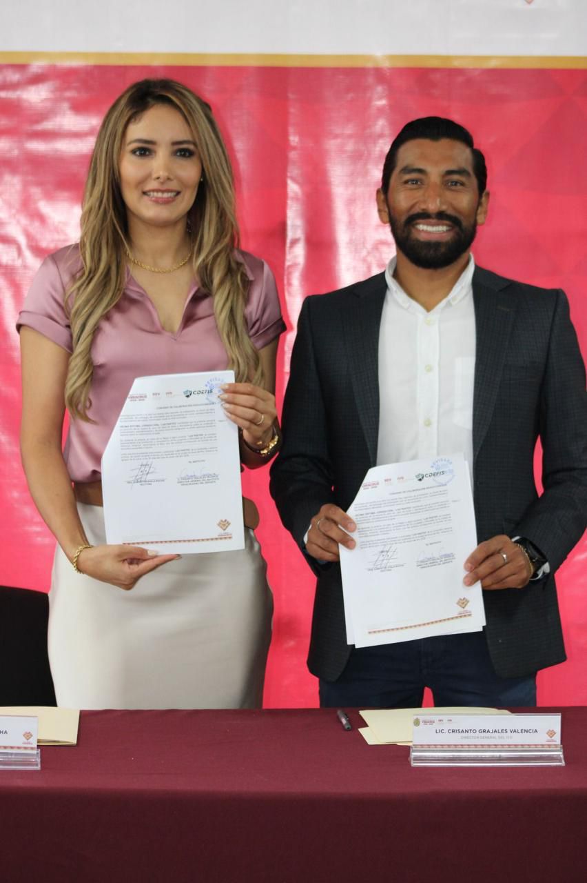 IVD firma convenio con la Universidad CDEFIS para capacitación deportiva
